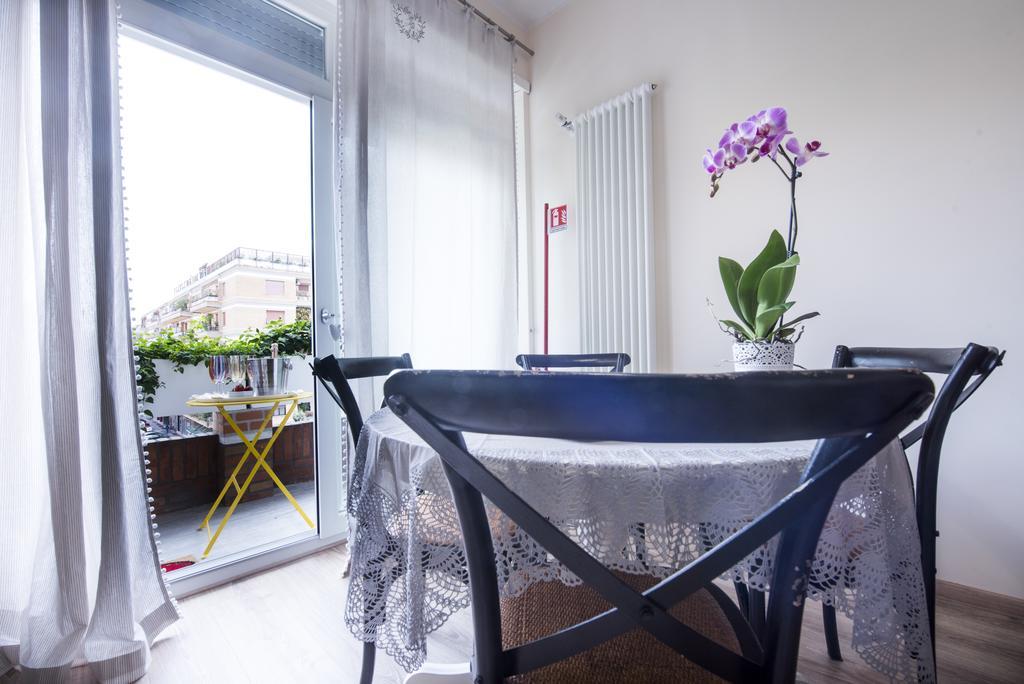 Romantic House Apartment